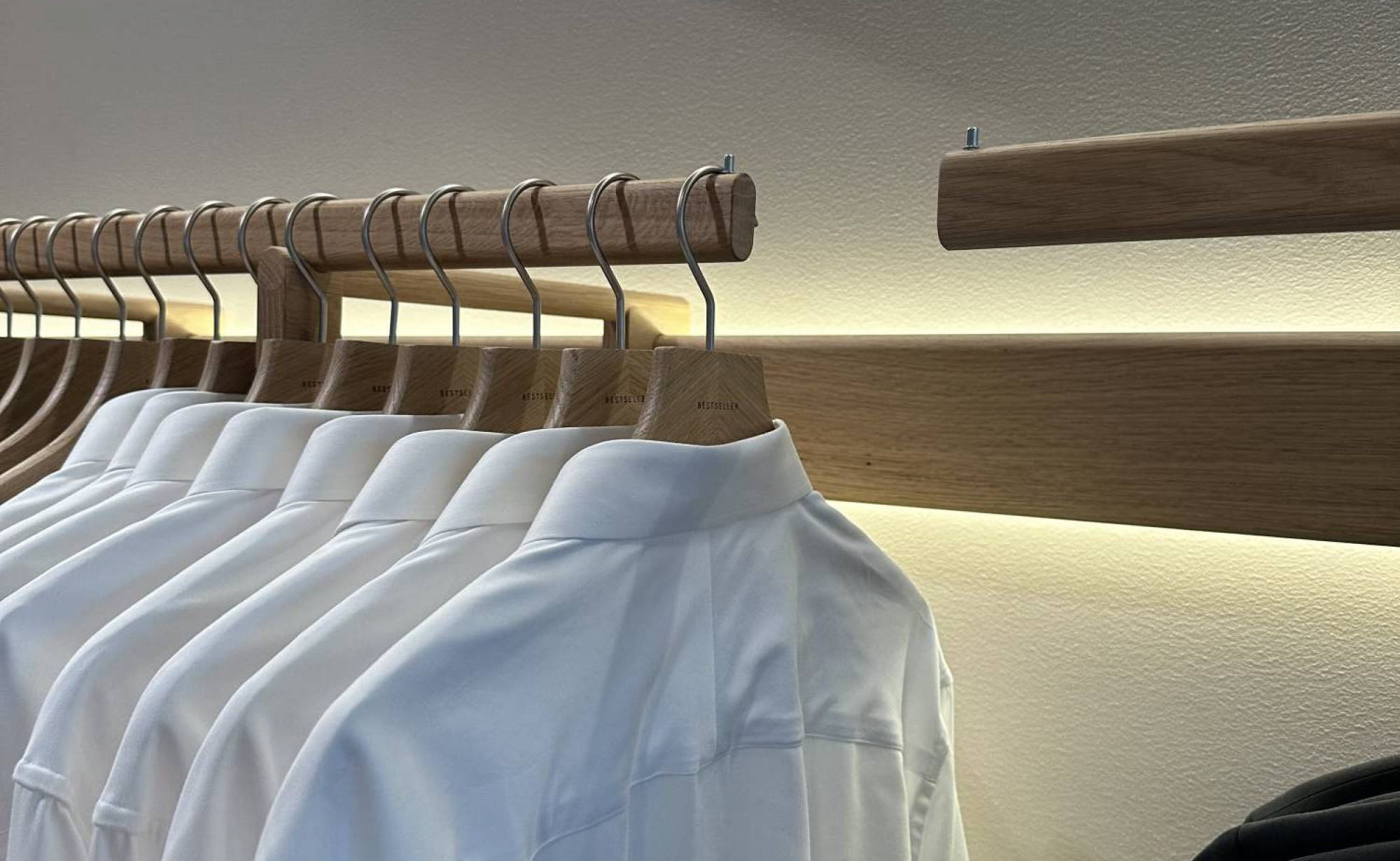 Customised hangers and mannequins for BESTSELLER's new flagship