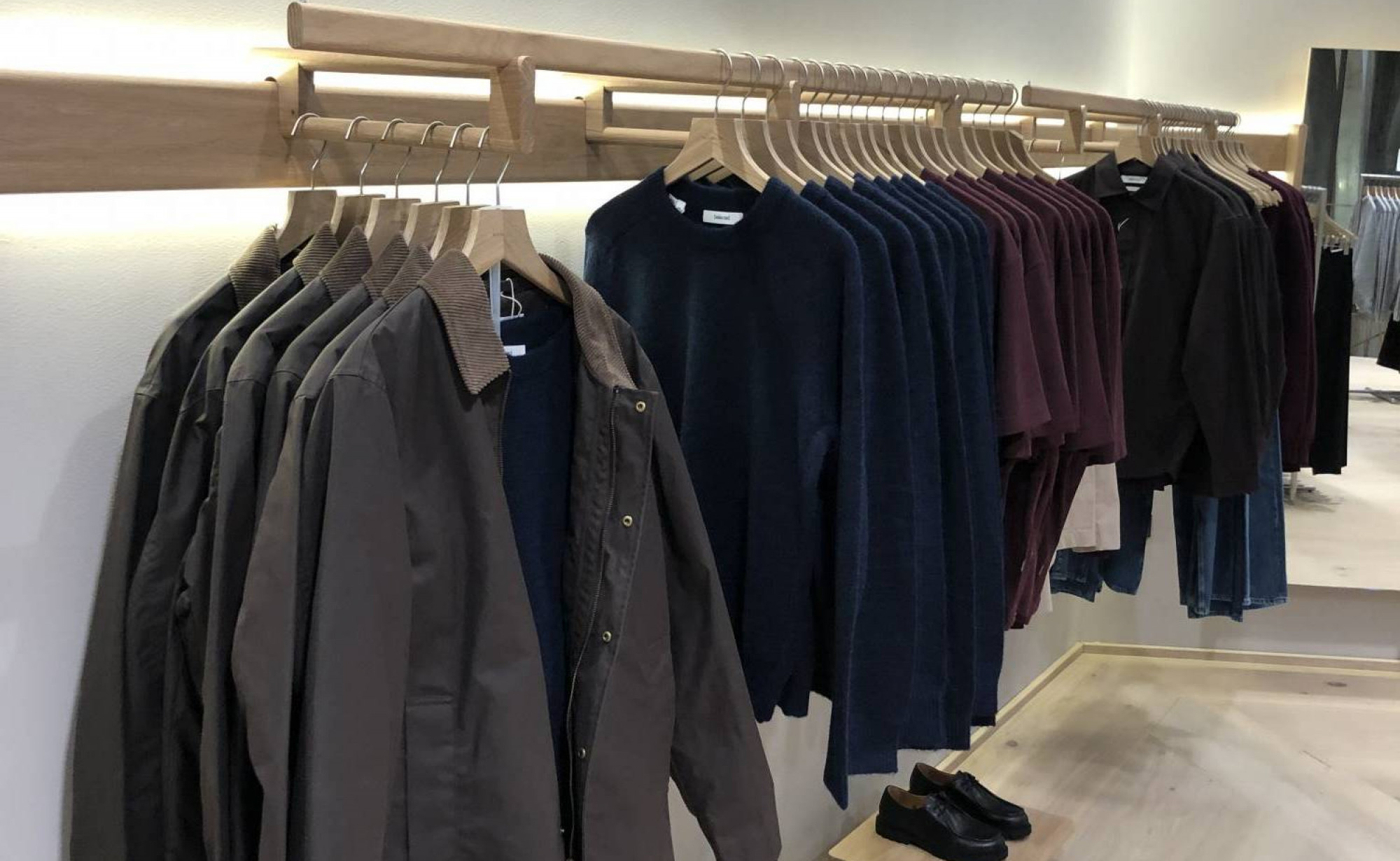 Customised hangers and mannequins for BESTSELLER's new flagship