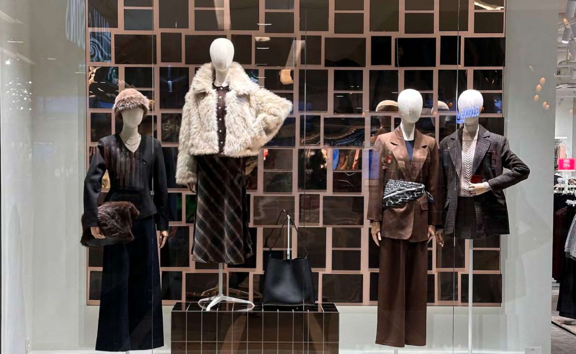 ONLY STORES opens 2,000 m² Flagship with STUDIO 9 as partner