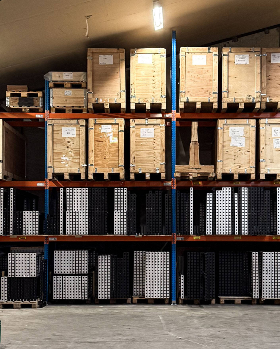 LOGISTICS & WAREHOUSING: CONNECT THE FULL SUPPLY CHAIN