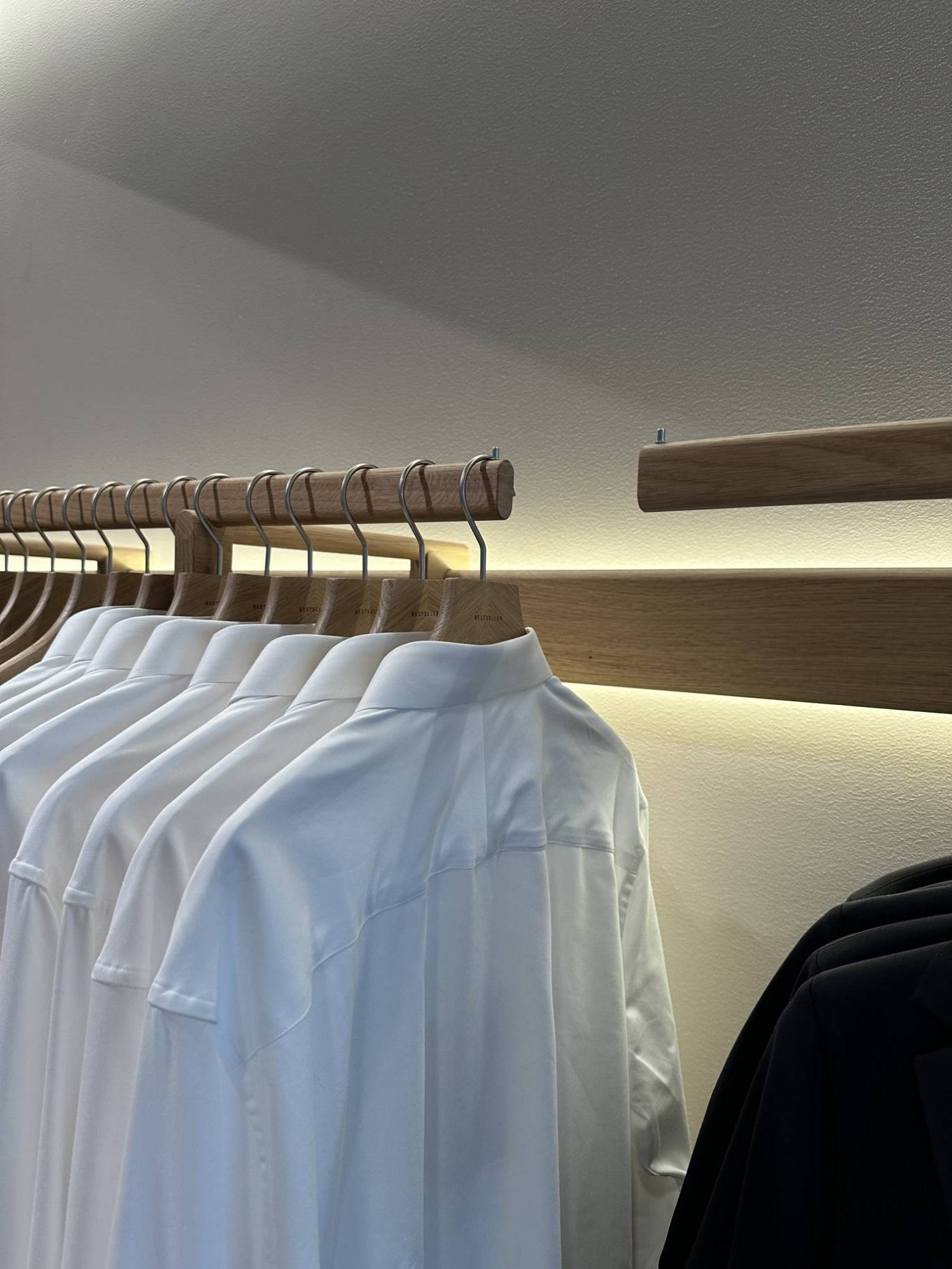 Customised hangers and mannequins for BESTSELLER's new flagship